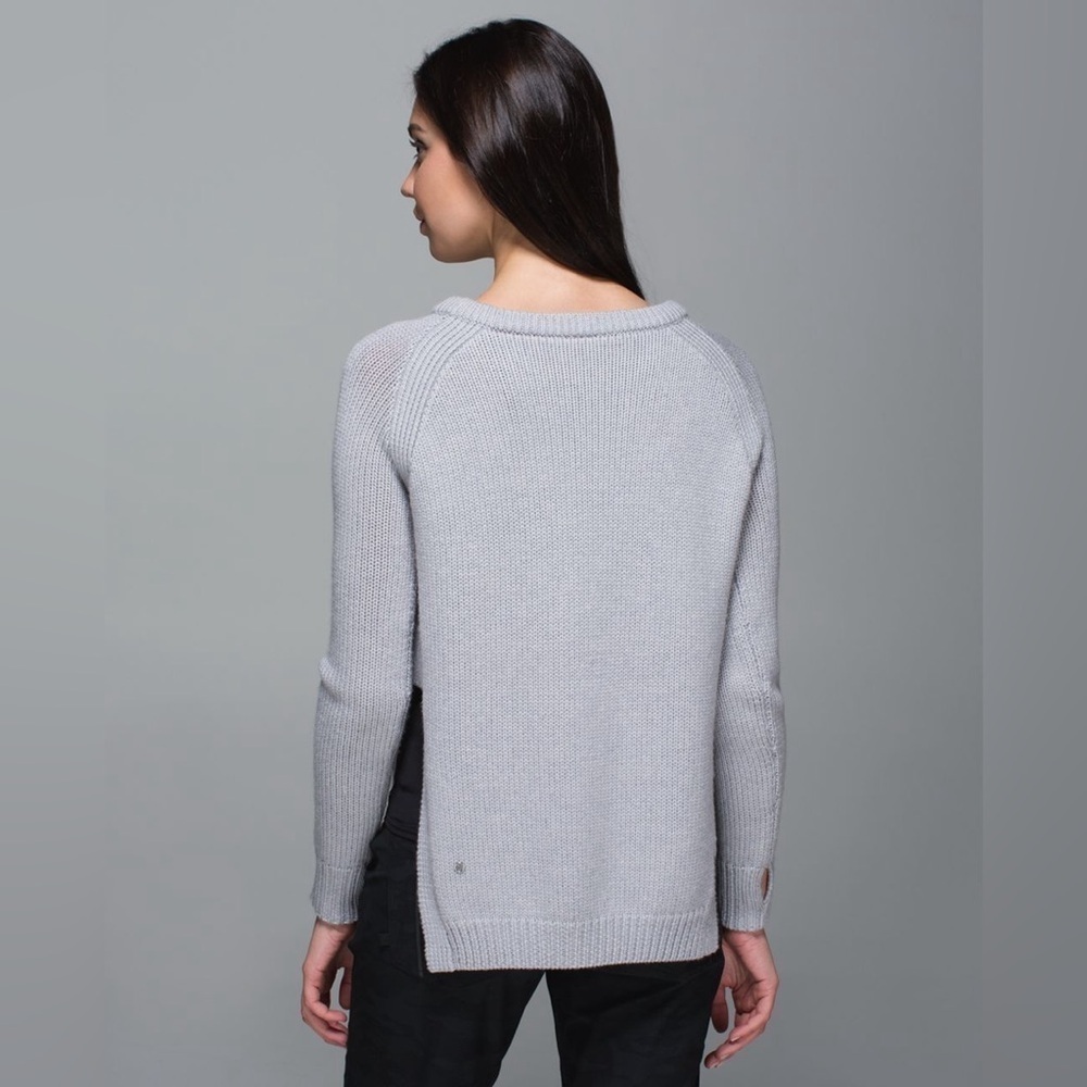 EUC|Gently Lululemon Yin To You Sweater
Heathered Light Grey Size 10/12